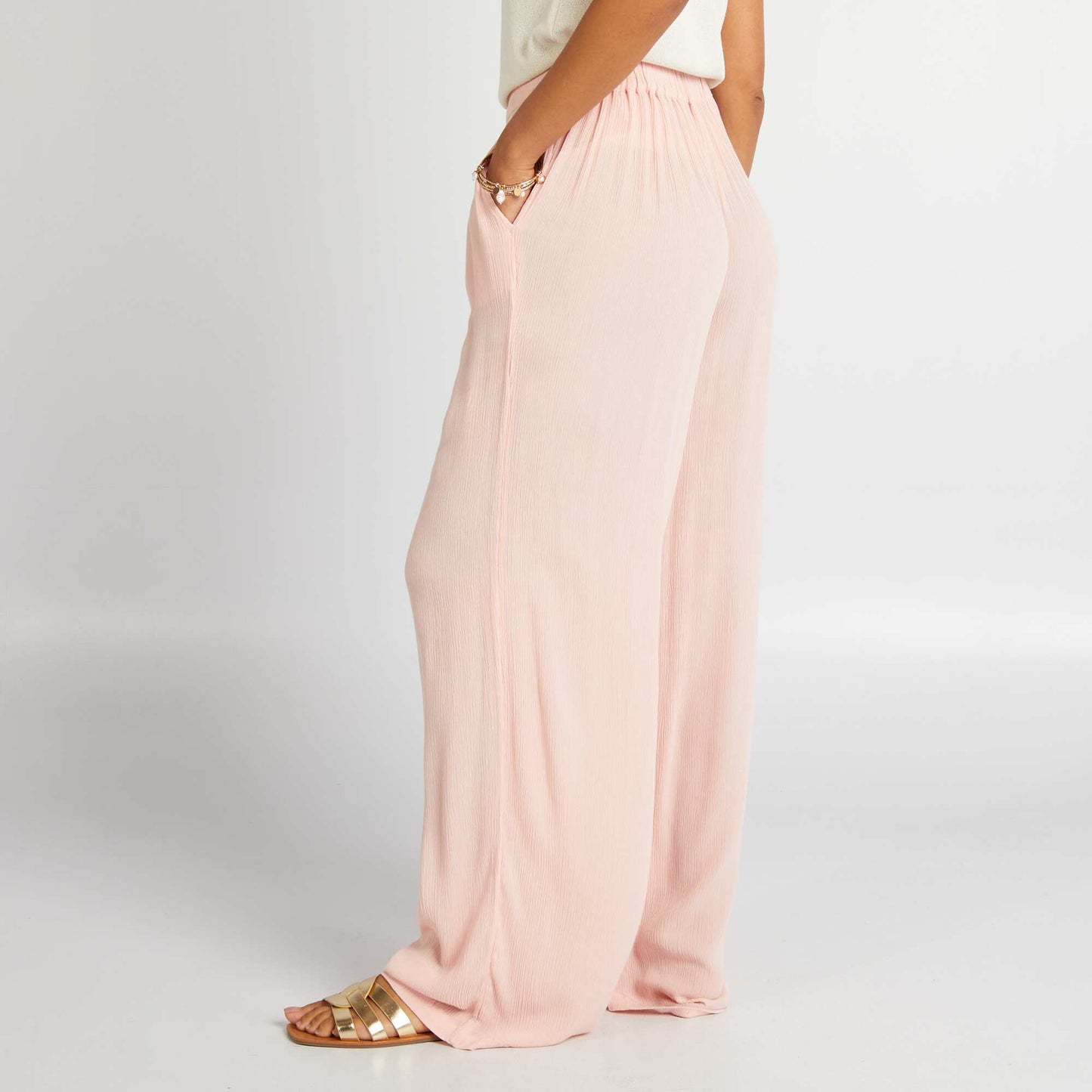 Pantalon large en maille cr pe Rose