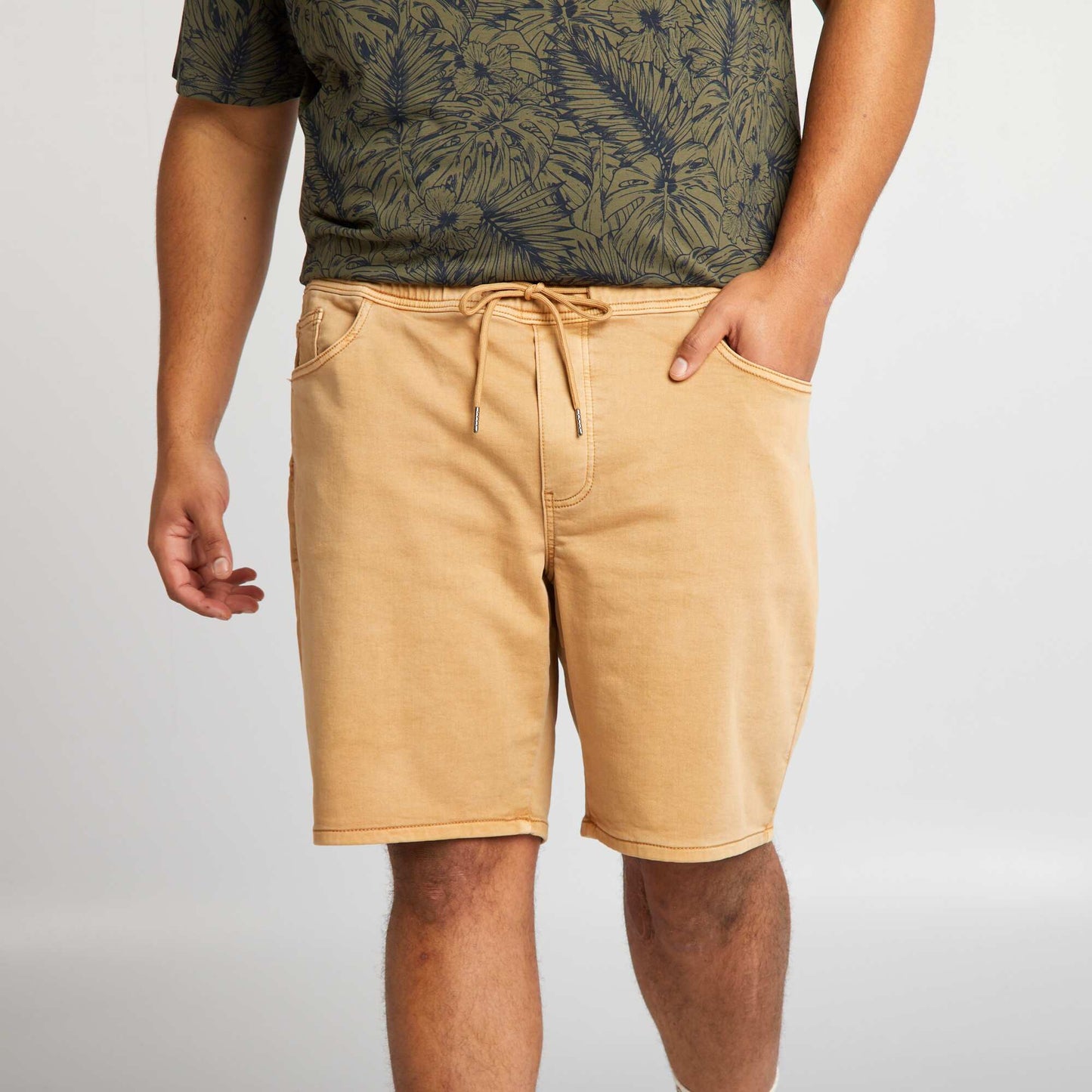 Bermuda stretch uni Camel