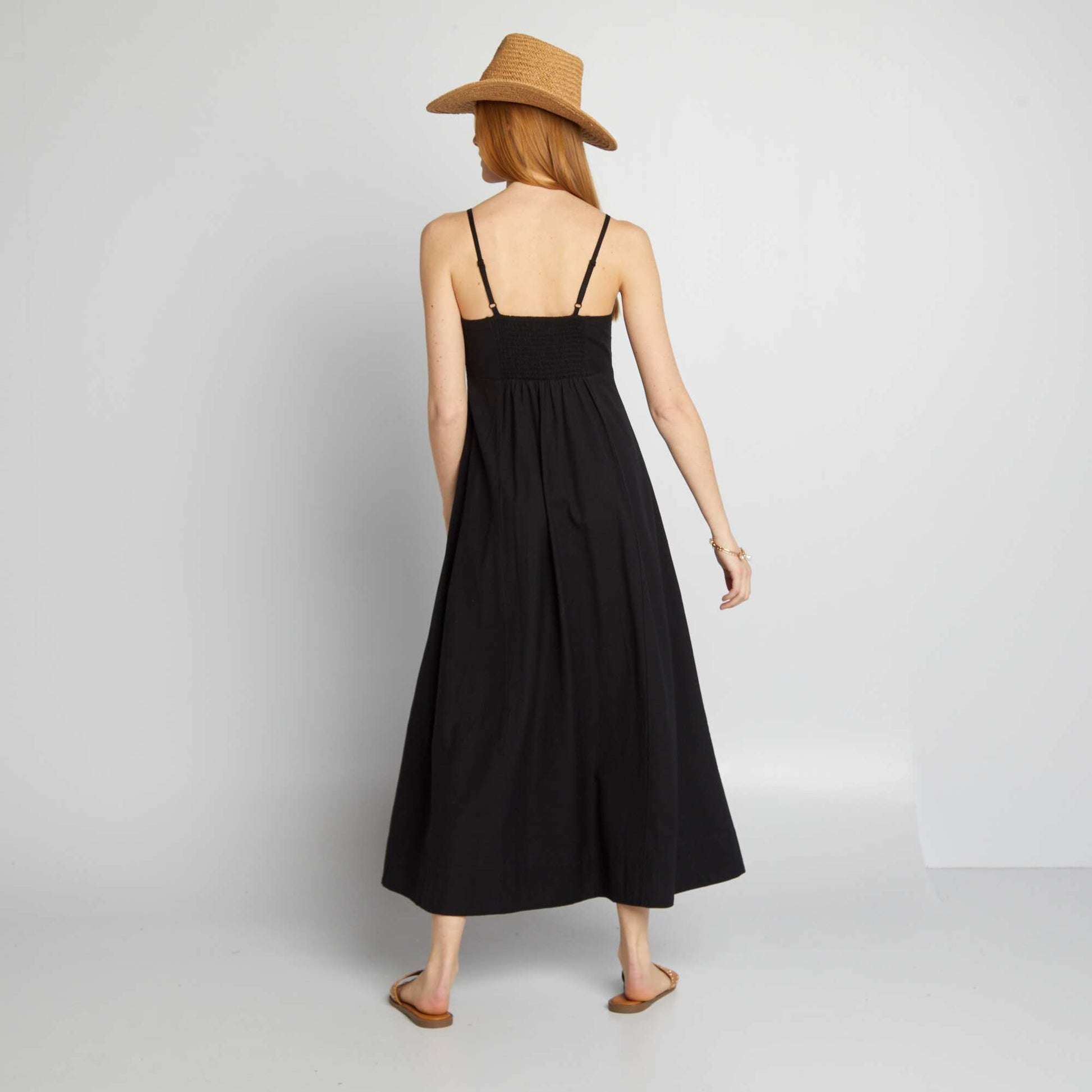 Robe en lin m lang avec broderies noir