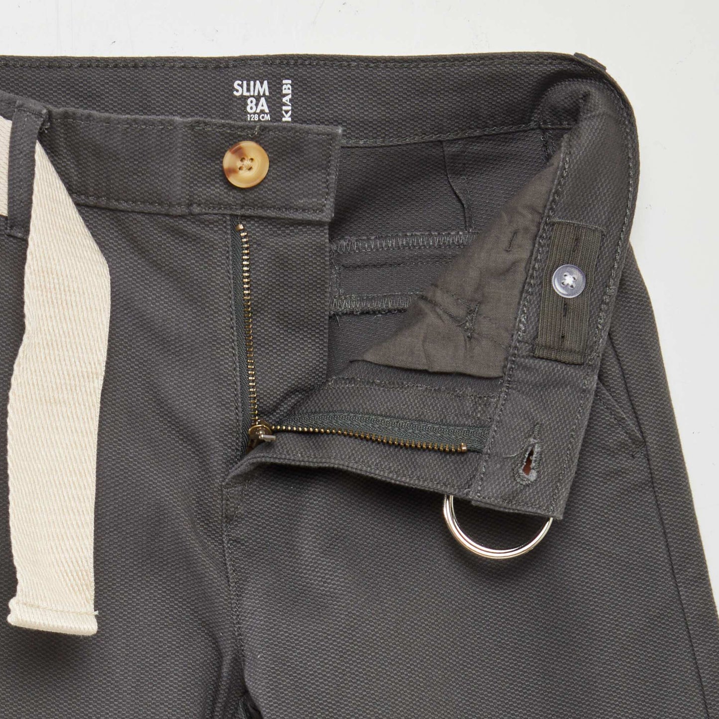 Pantalon chino en twill avec ceinture Gris