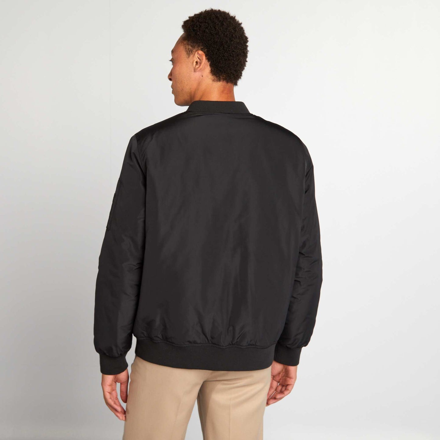 Blouson avec col ras du cou noir