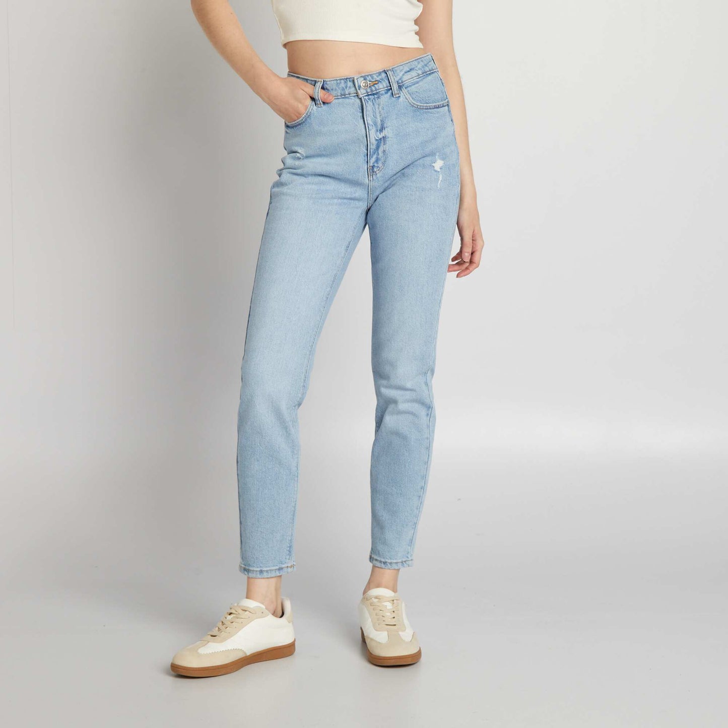 Jean slim taille haute avec abrasions Triple stone