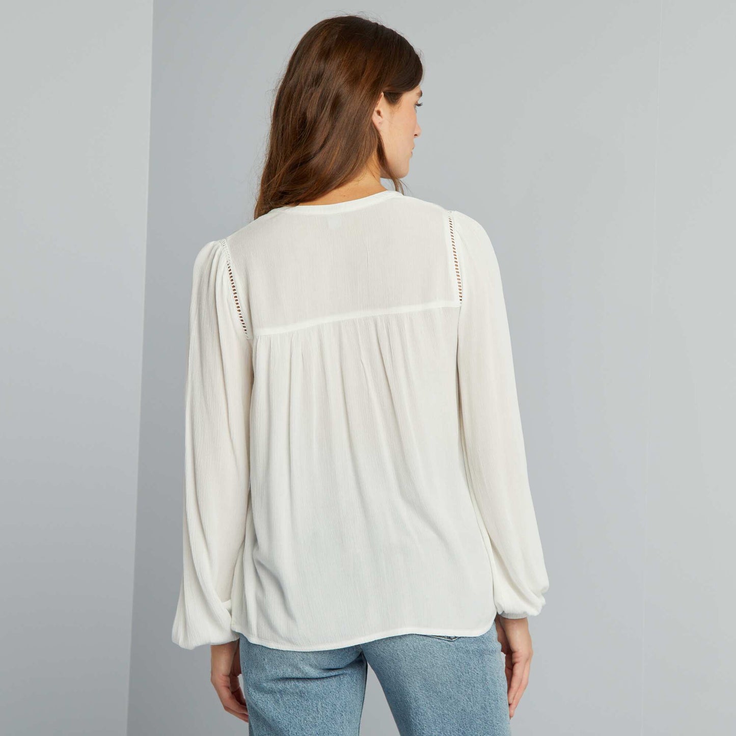 Blouse unie   col V blanc