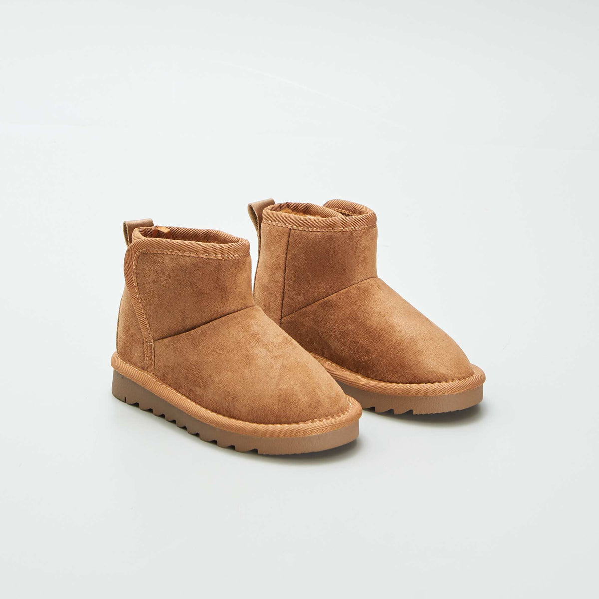 Bottines en su dine fourr es Camel