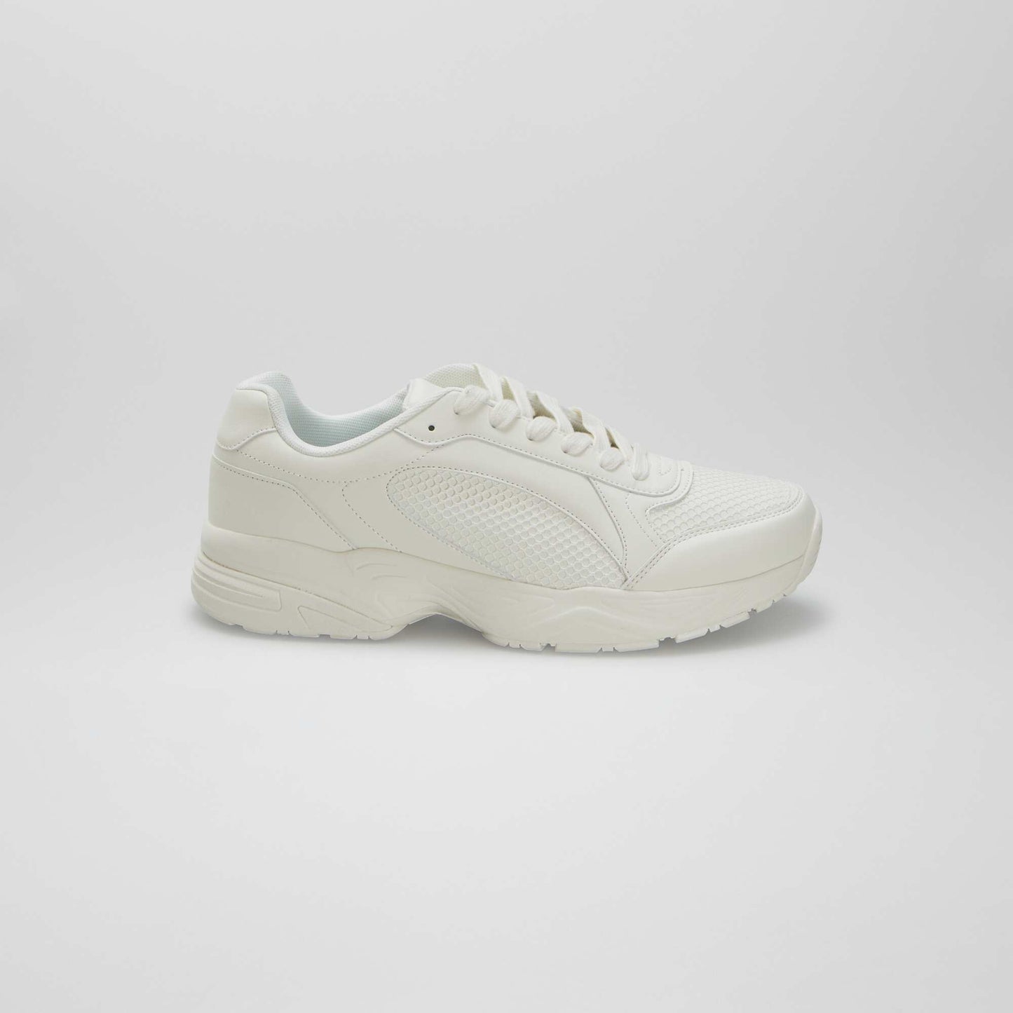 Baskets running en mesh blanc