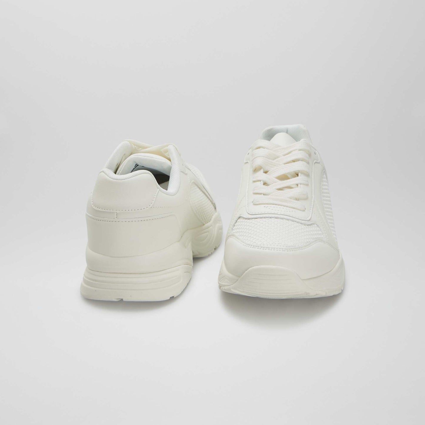 Baskets running en mesh blanc