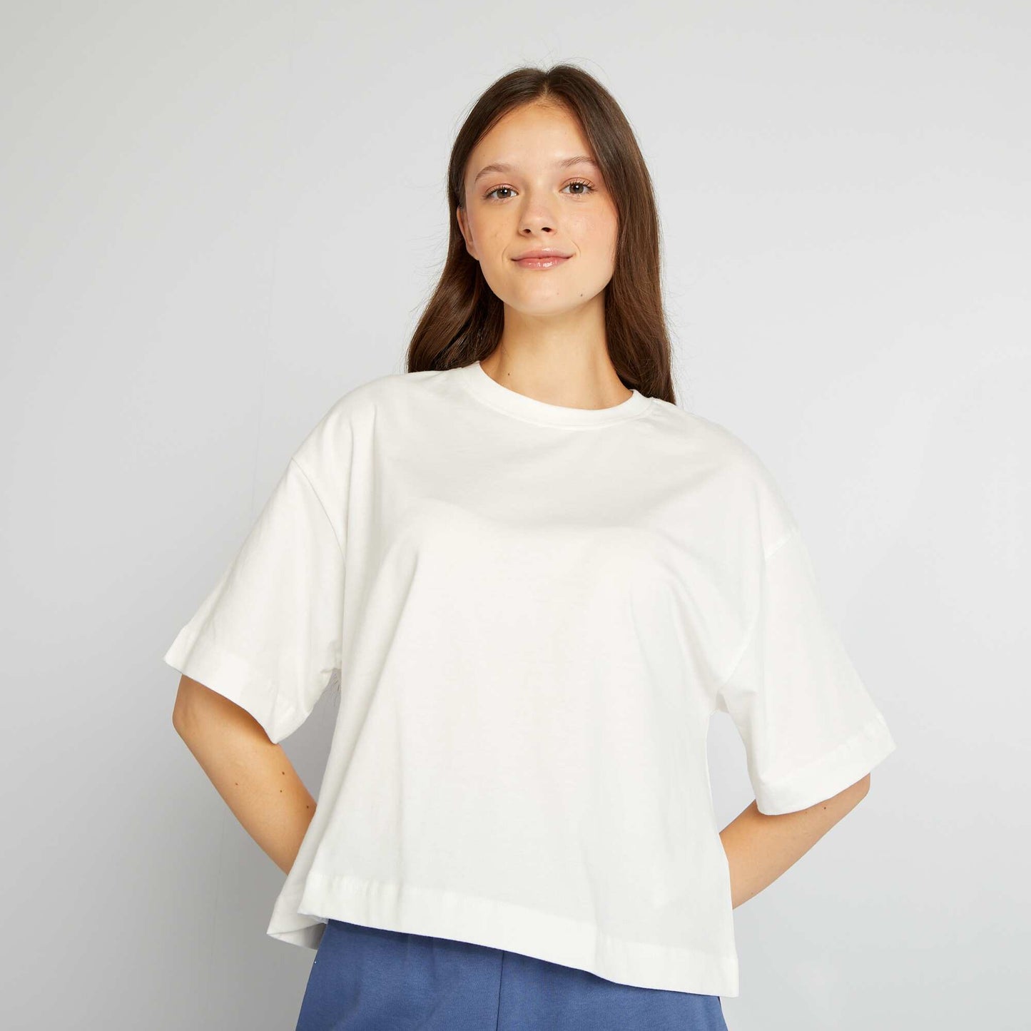 T-shirt large et cropped blanc