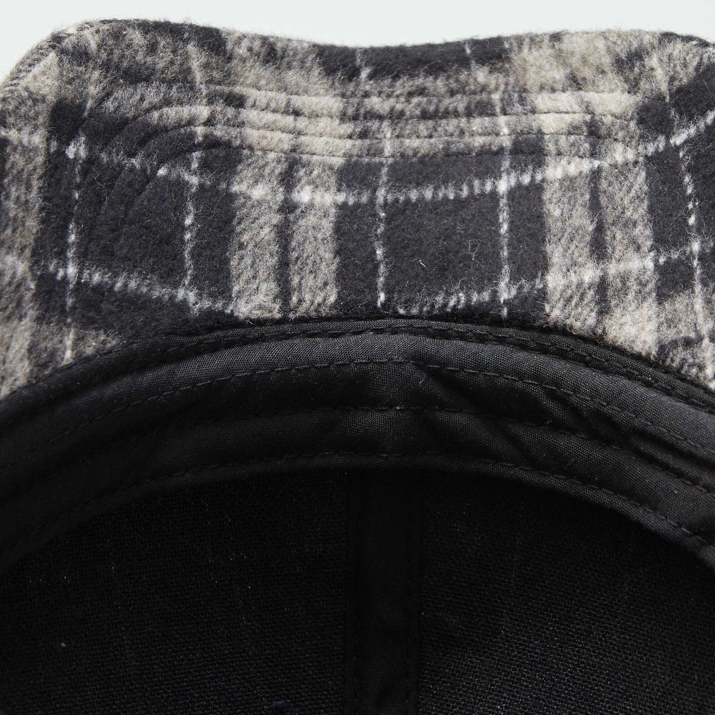 Casquette en feutrine à carreaux Noir