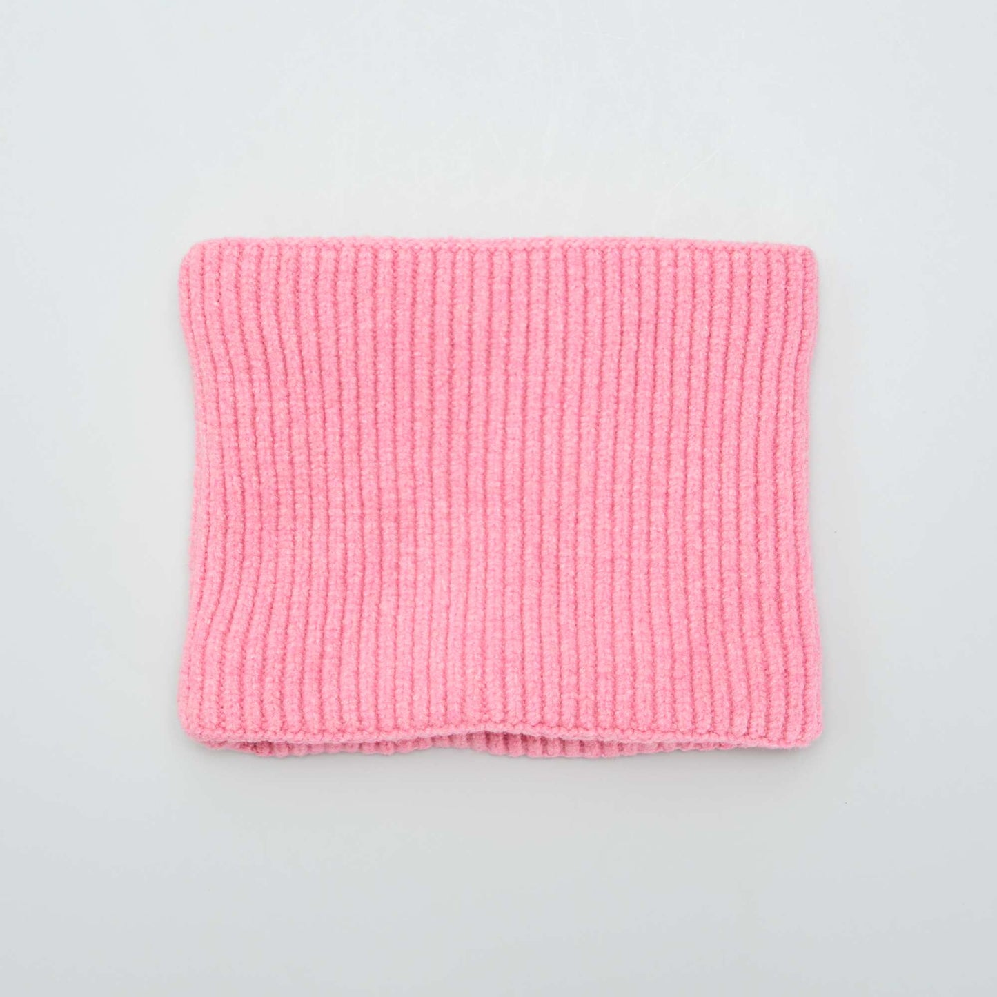 Snood uni en maille tricot rose