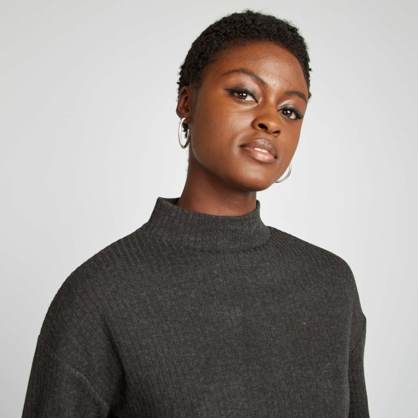 Tee-shirt col montant Gris fonc