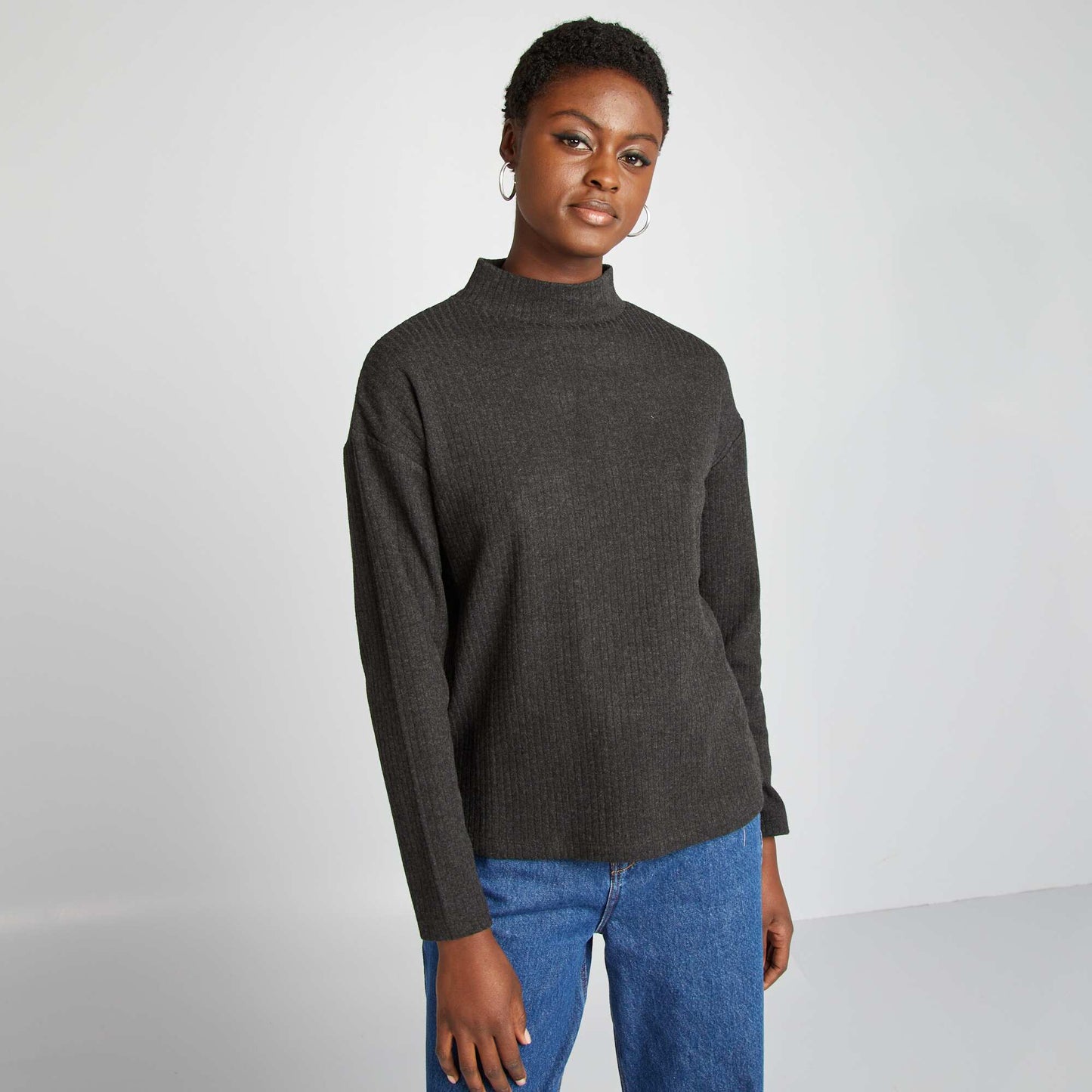 Tee-shirt col montant Gris fonc