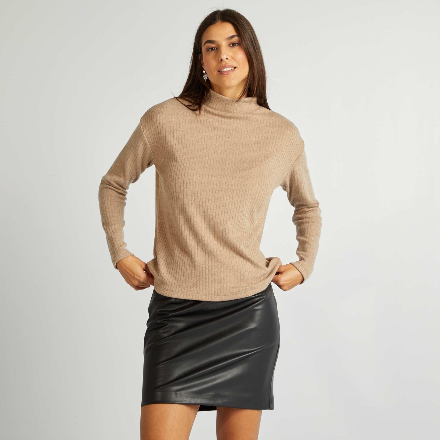 Tee-shirt col montant Beige