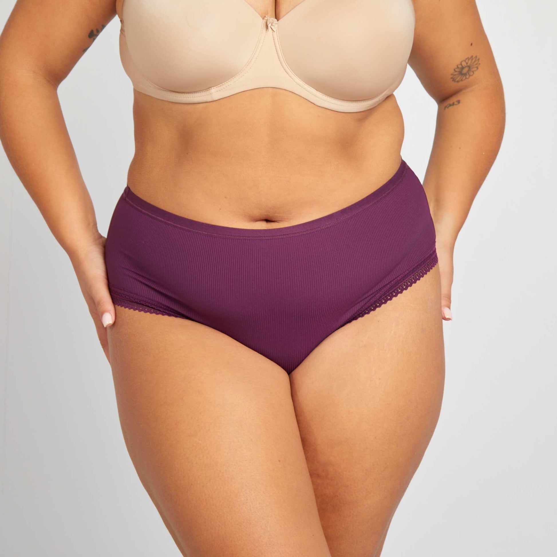 Lot de 3 culottes côtelées avec dentelle VIOLET/VERT/BLEU MARINE