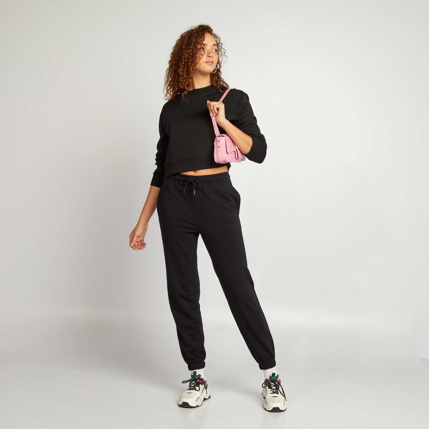 Sweat cropped   col rond noir