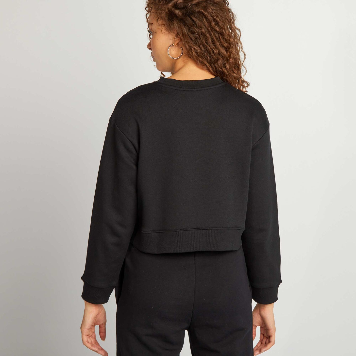 Sweat cropped   col rond noir