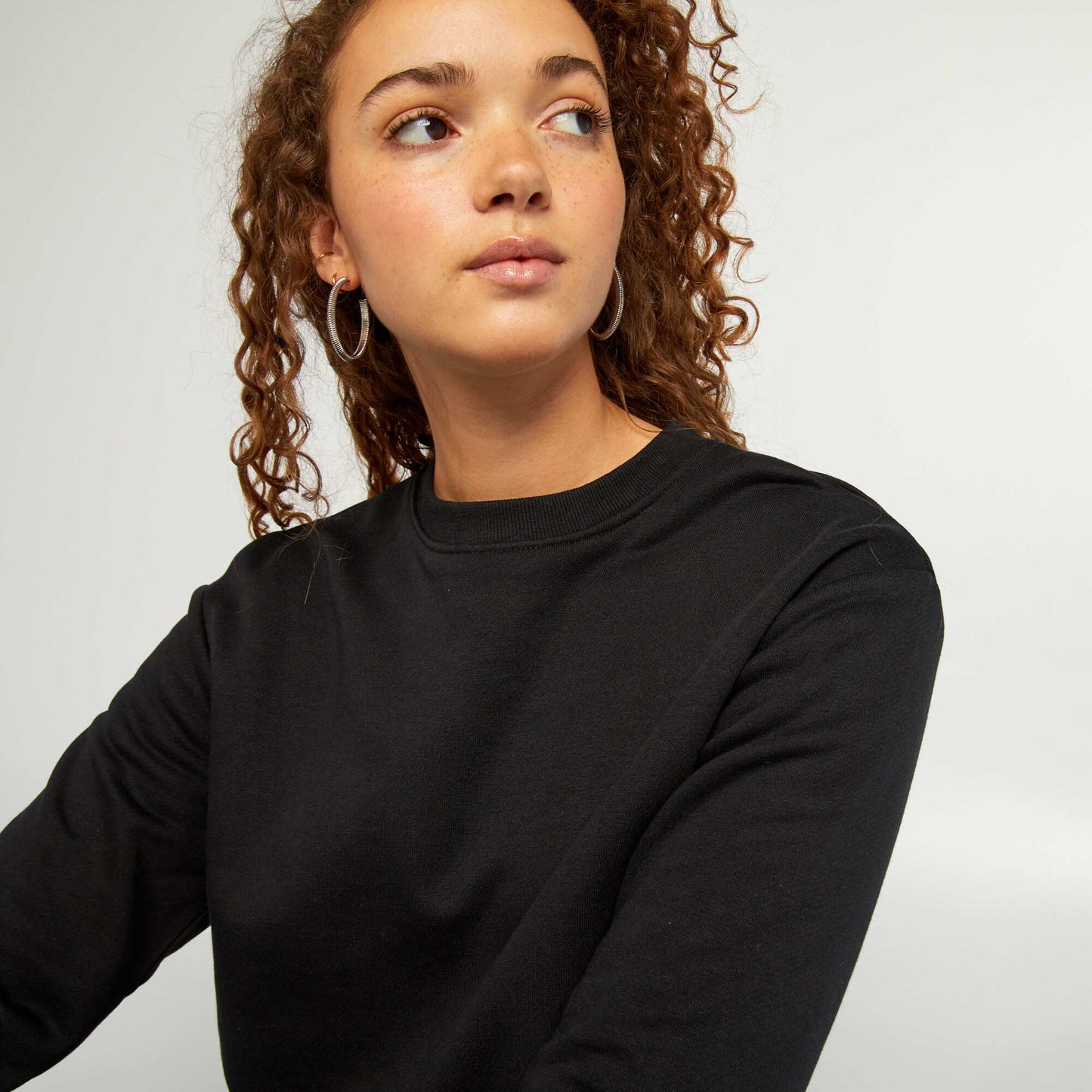 Sweat cropped   col rond noir