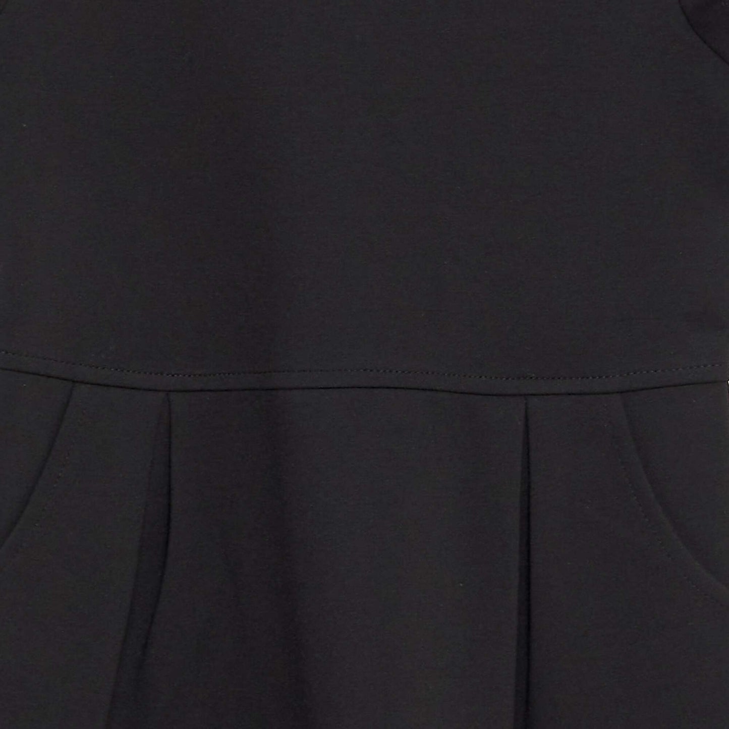 Robe  vas e en jersey noir