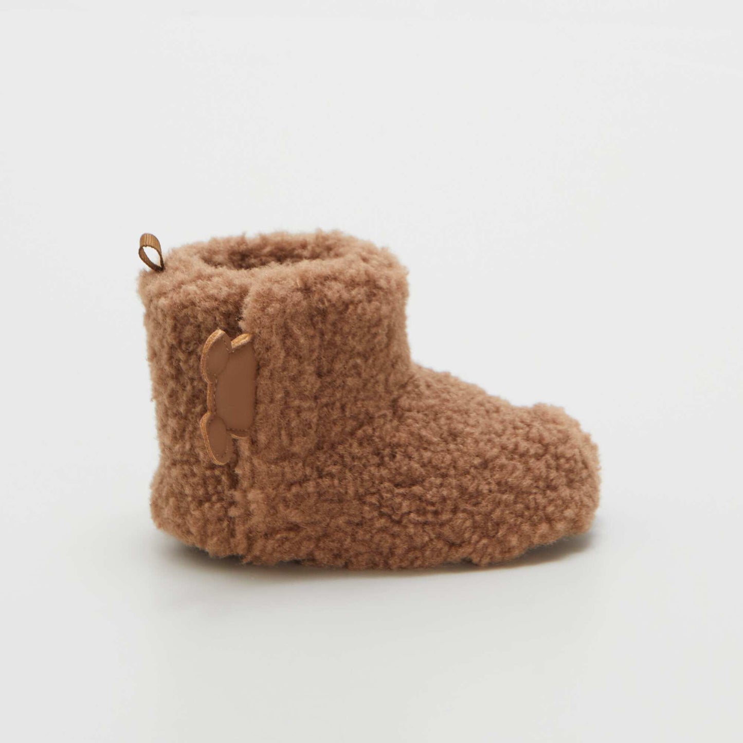 Chaussons en sherpa Beige