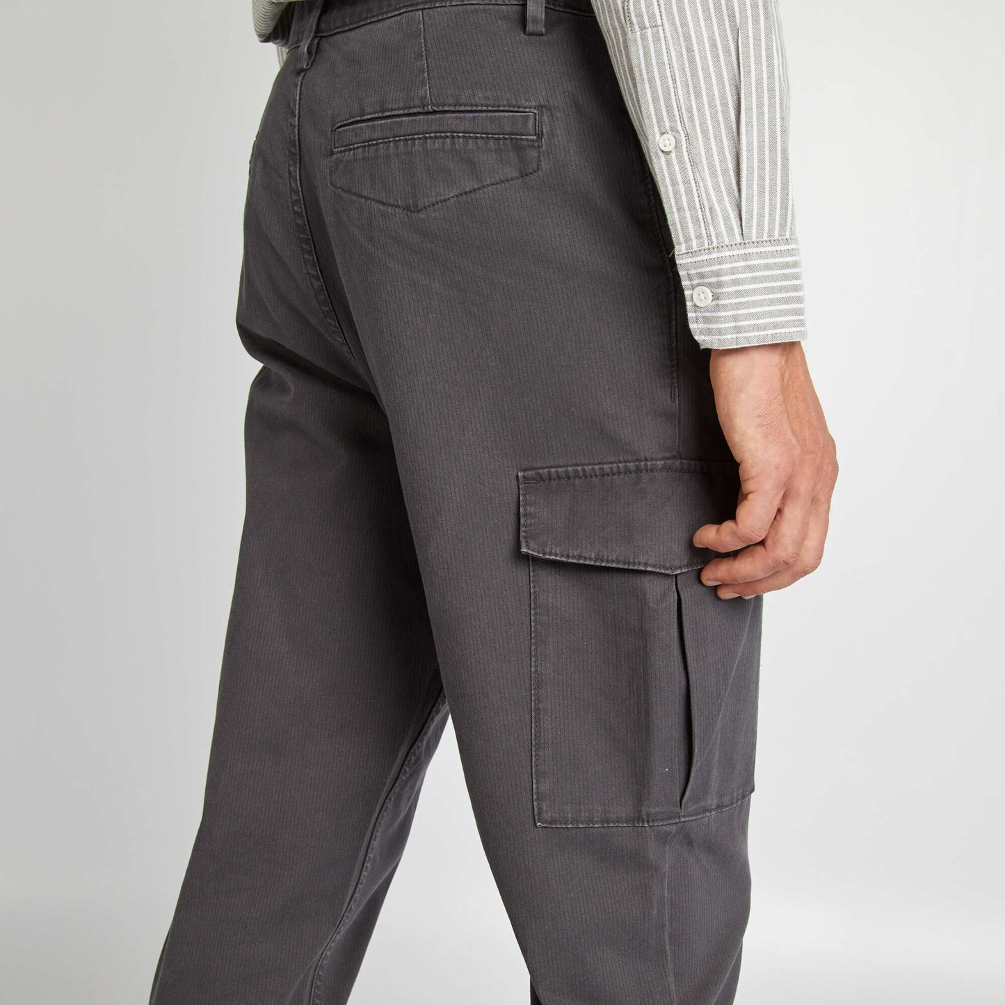 Pantalon multipoche slim gris fonc