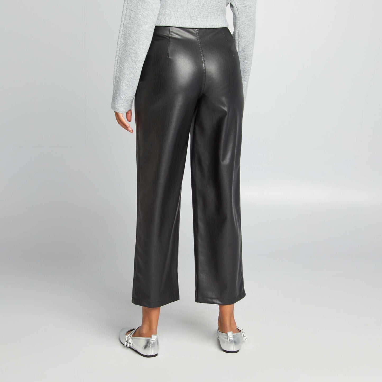 Pantalon droit en simili noir