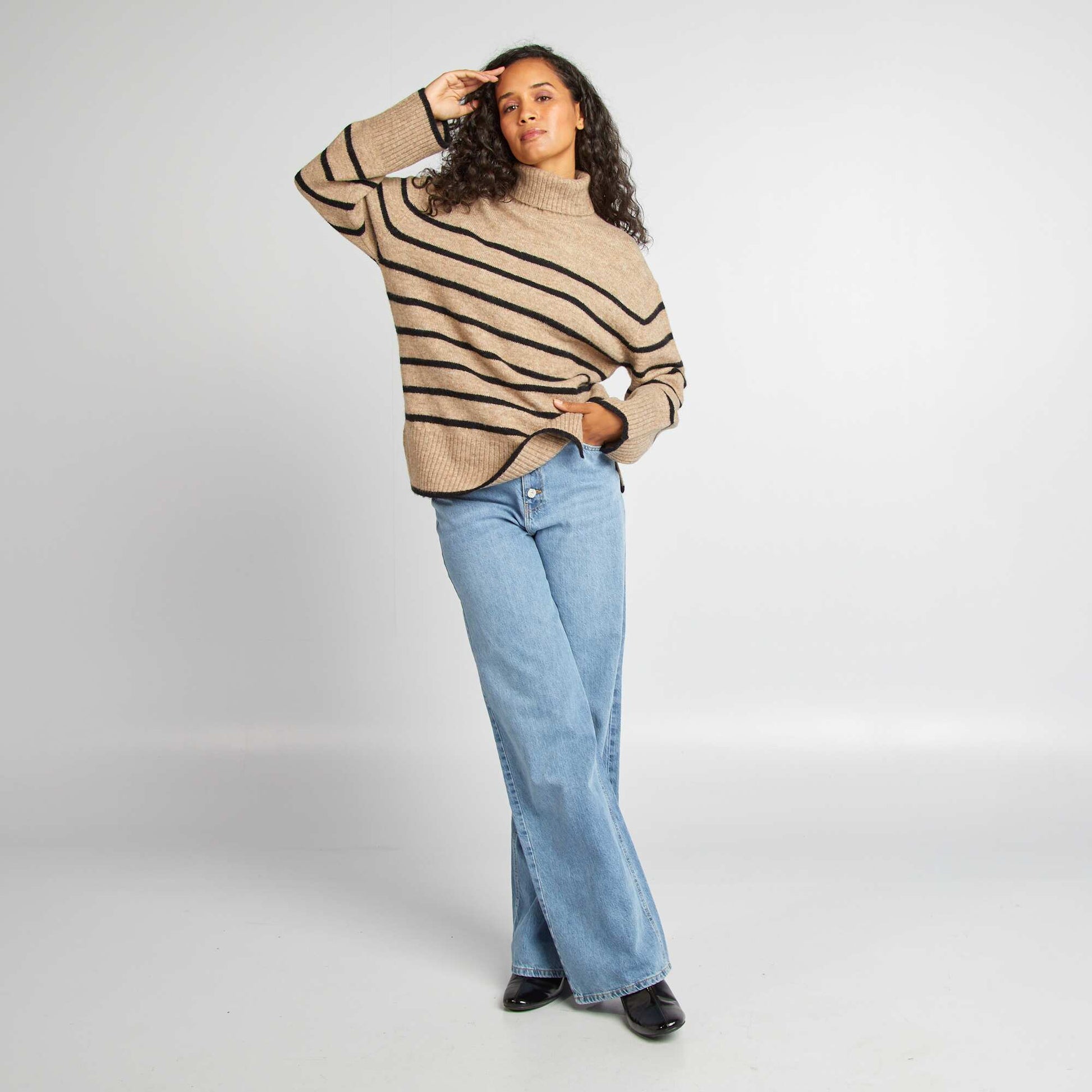 Pull en maille col montant Beige/noir