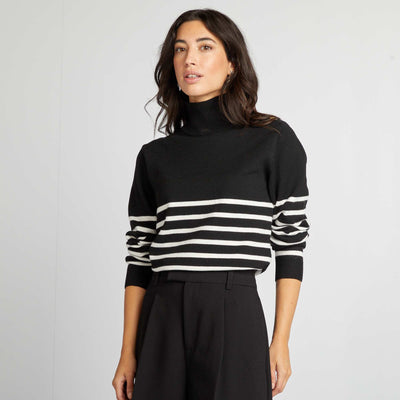 Pull en maille avec boutons fantaisies Noir