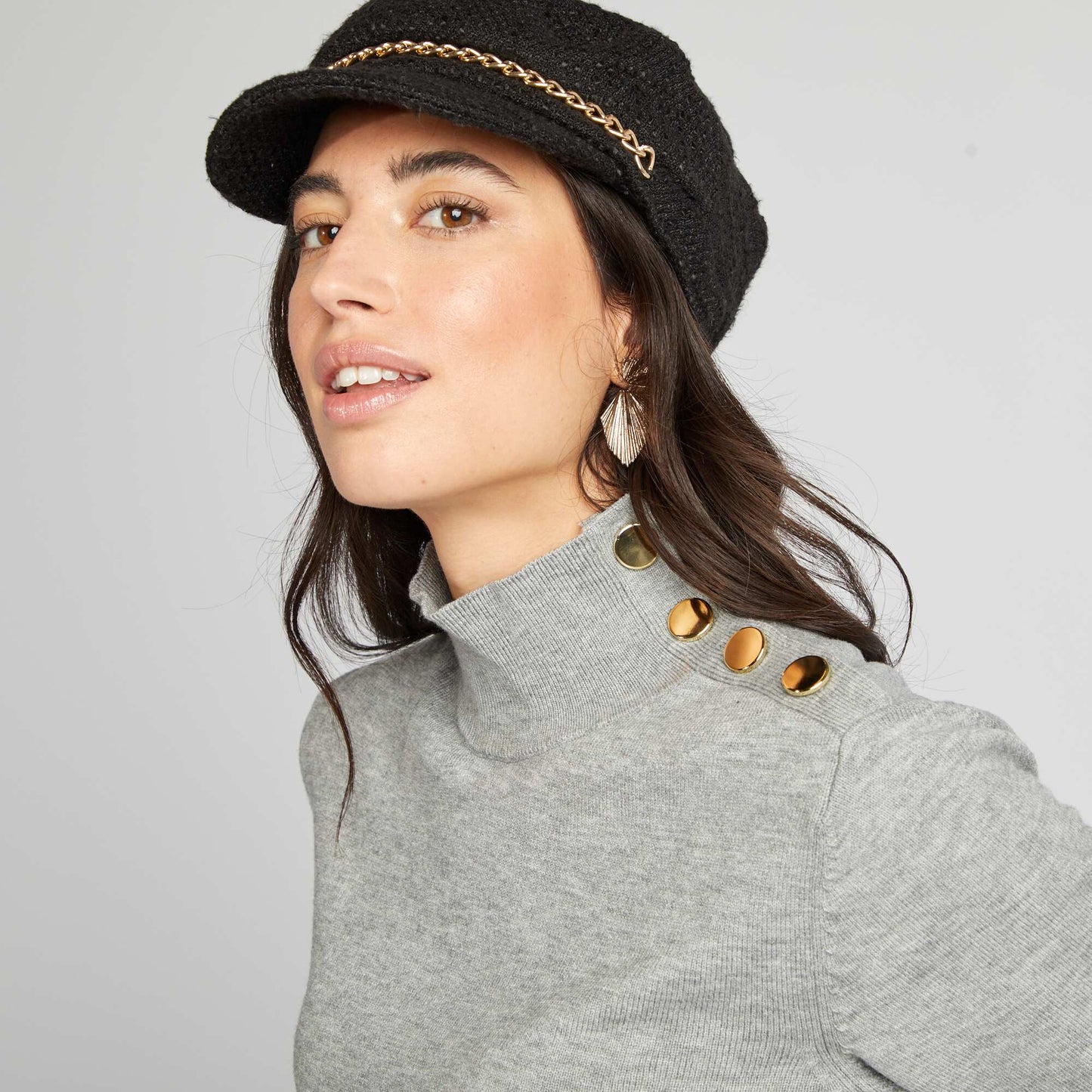 Pull en maille avec boutons fantaisies Gris