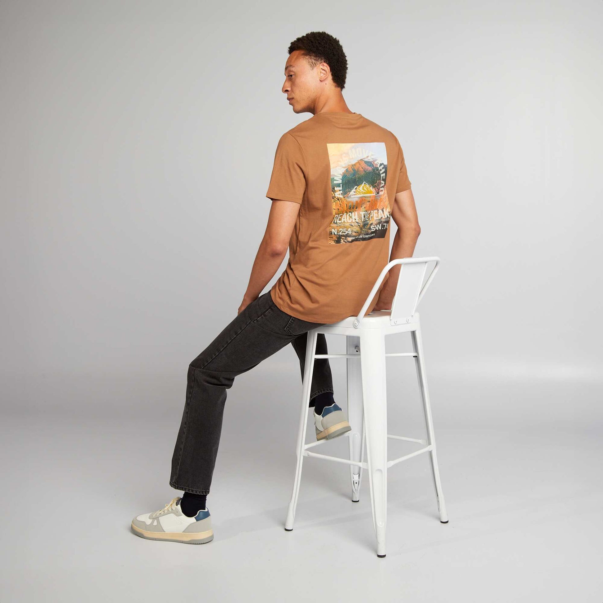 T-shirt en coton coupe droite avec imprim Marron