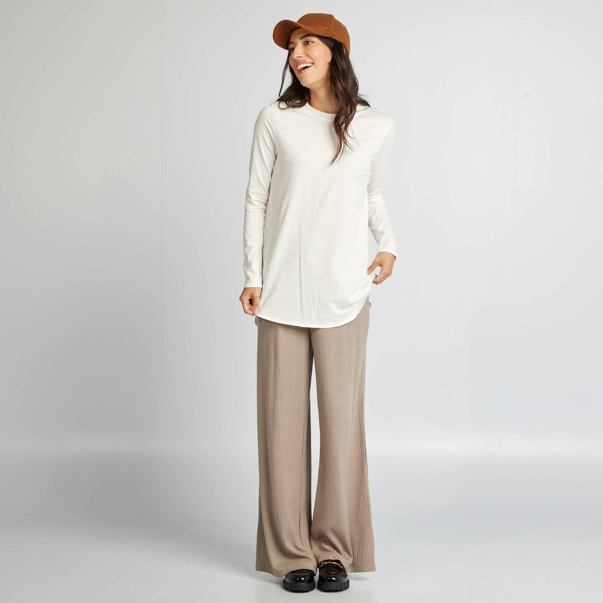 T-shirt manches longues forme rallong e Blanc