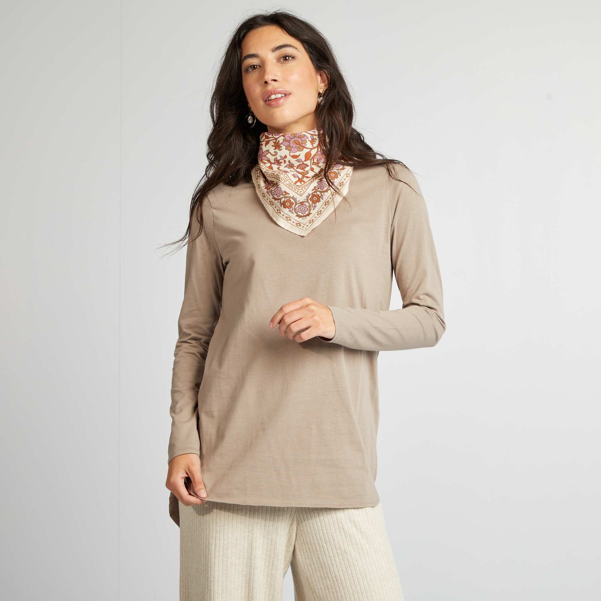 T-shirt manches longues forme rallong e Marron