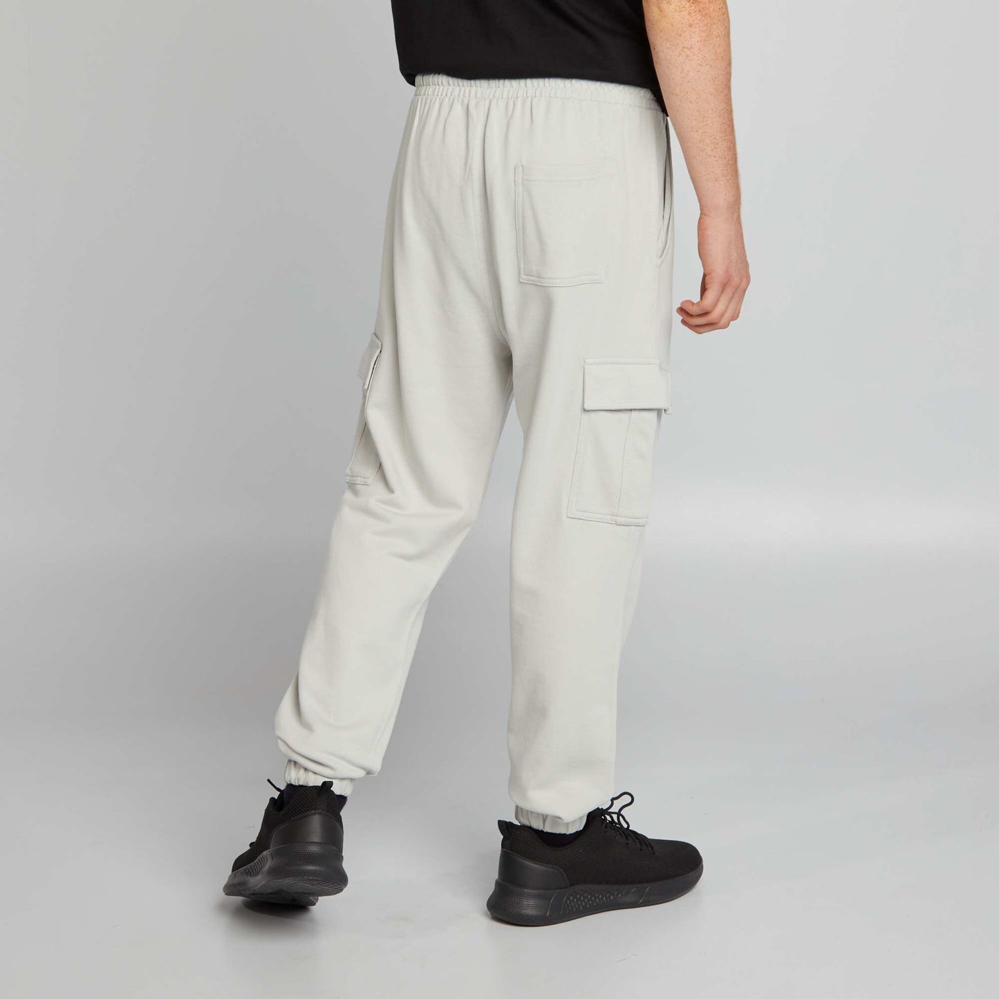 Pantalon de jogging avec poches sur les c t s Gris