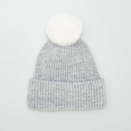 Bonnet en maille c tel e avec pompon Gris