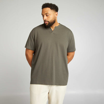 T-shirt col mao et ouverture V Kaki