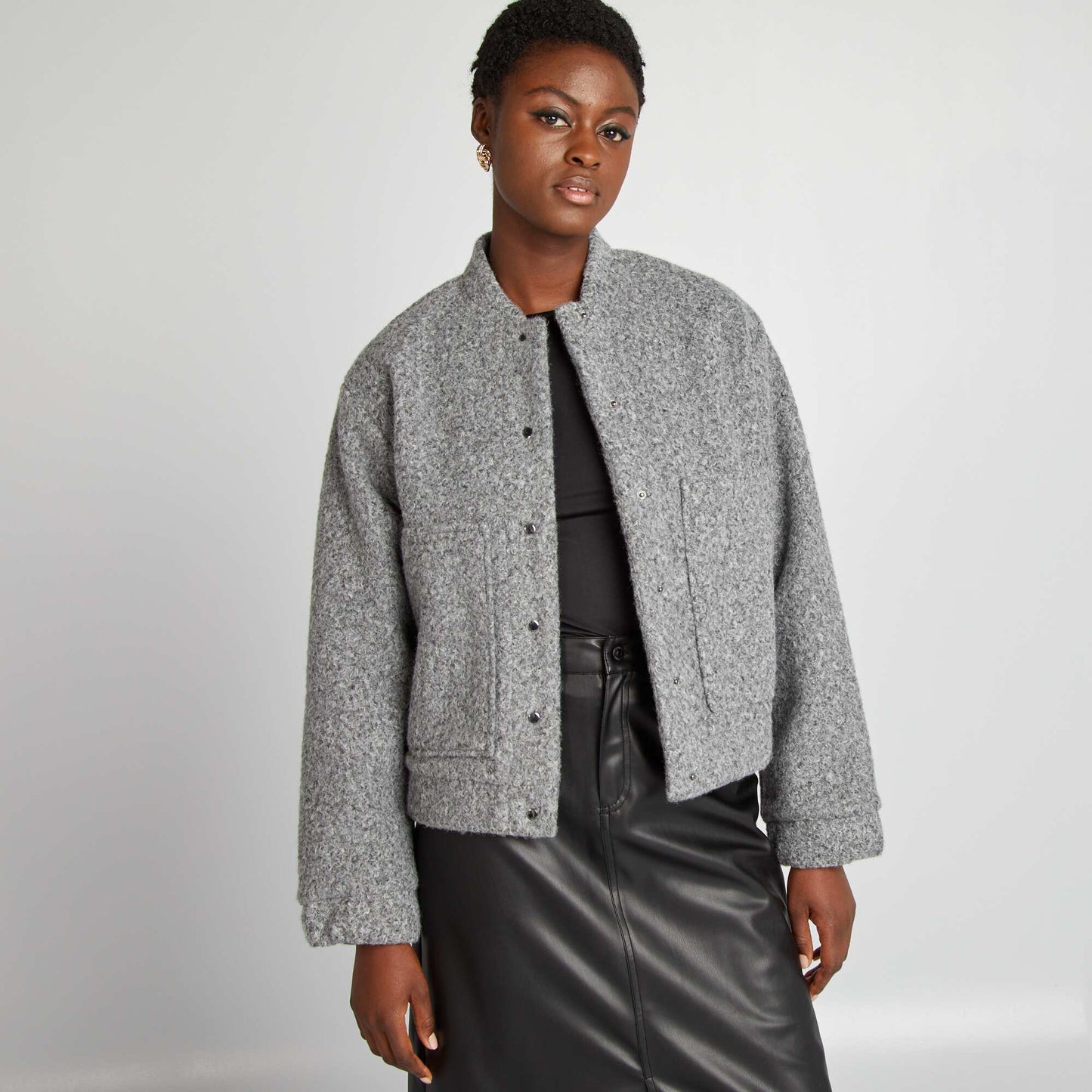 Blouson court et chaud en maille boucle Gris