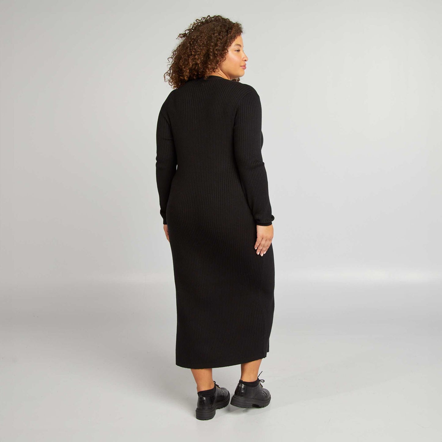 Robe midi en maille c tel e noir