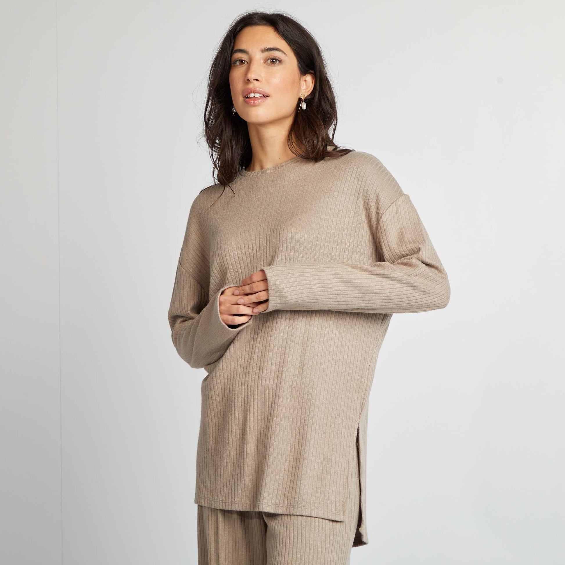 Pull fin en maille c tel Marron