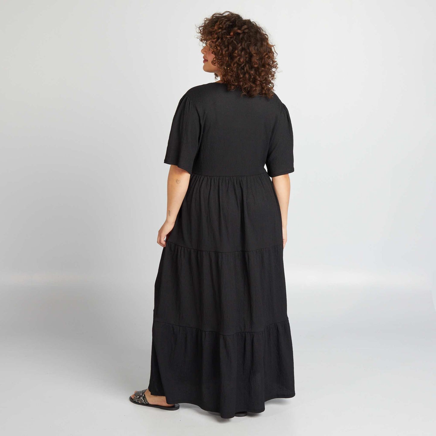 Robe longue cache-c ur en maille gaufr e Noir