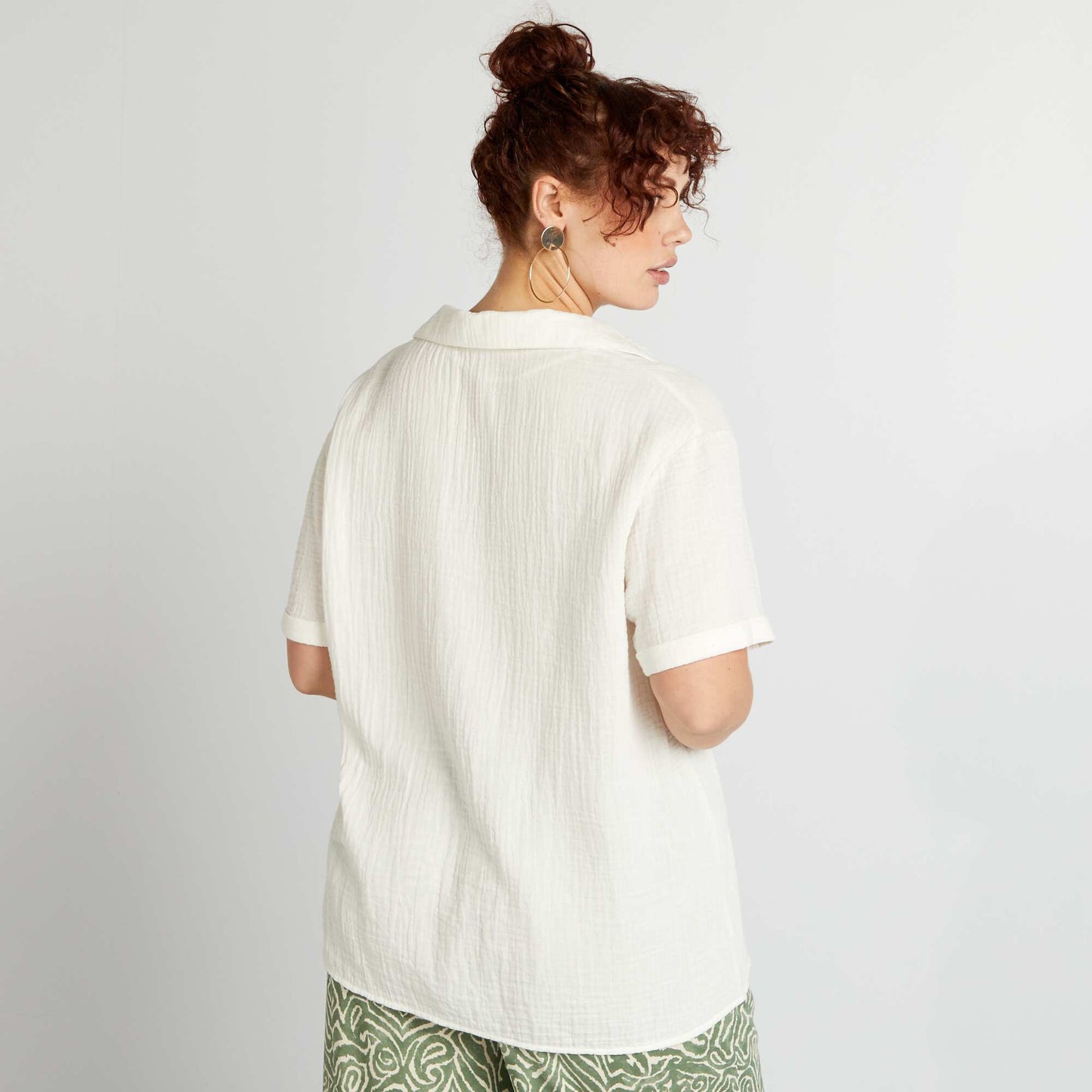 Blouse unie en gaze de coton blanc