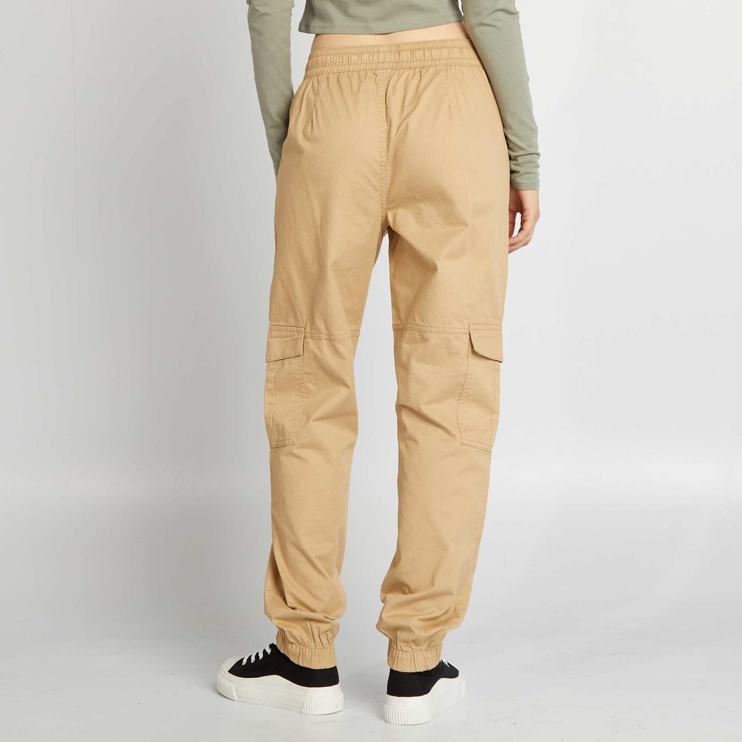 Pantalon large avec poches sur les côtés Beige