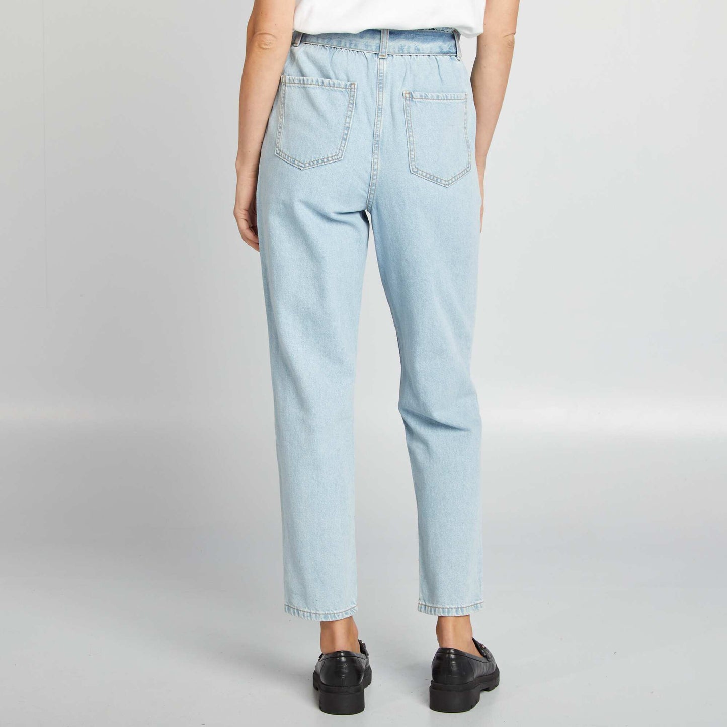 Pantalon denim mom avec ceinture à nouer Triple stone