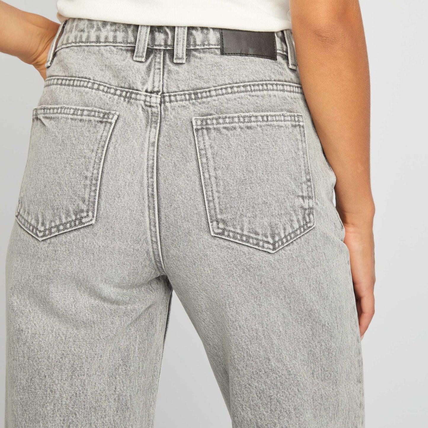 Jean droit   taille haute Gris d lav