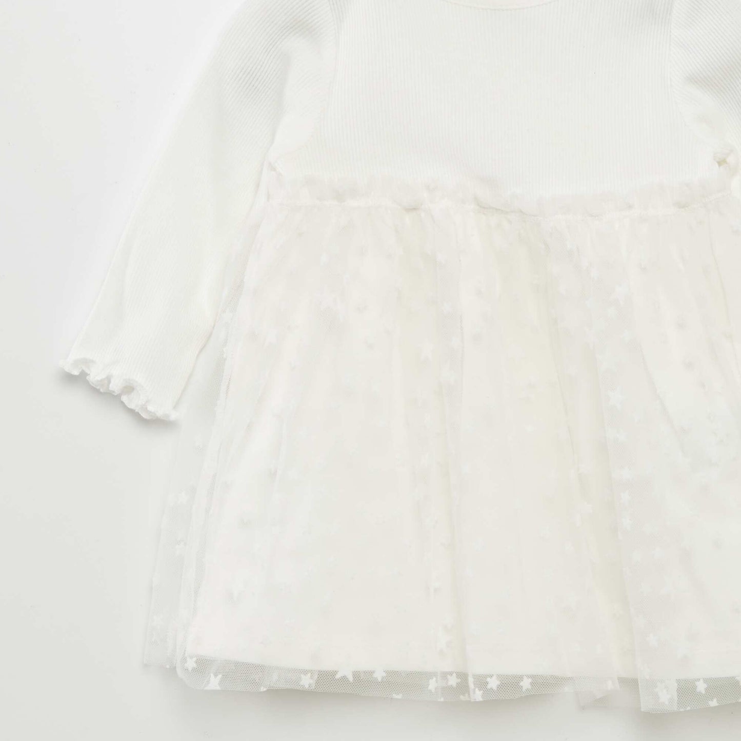 Robe effet 2 en 1 avec un jupon en tulle blanc