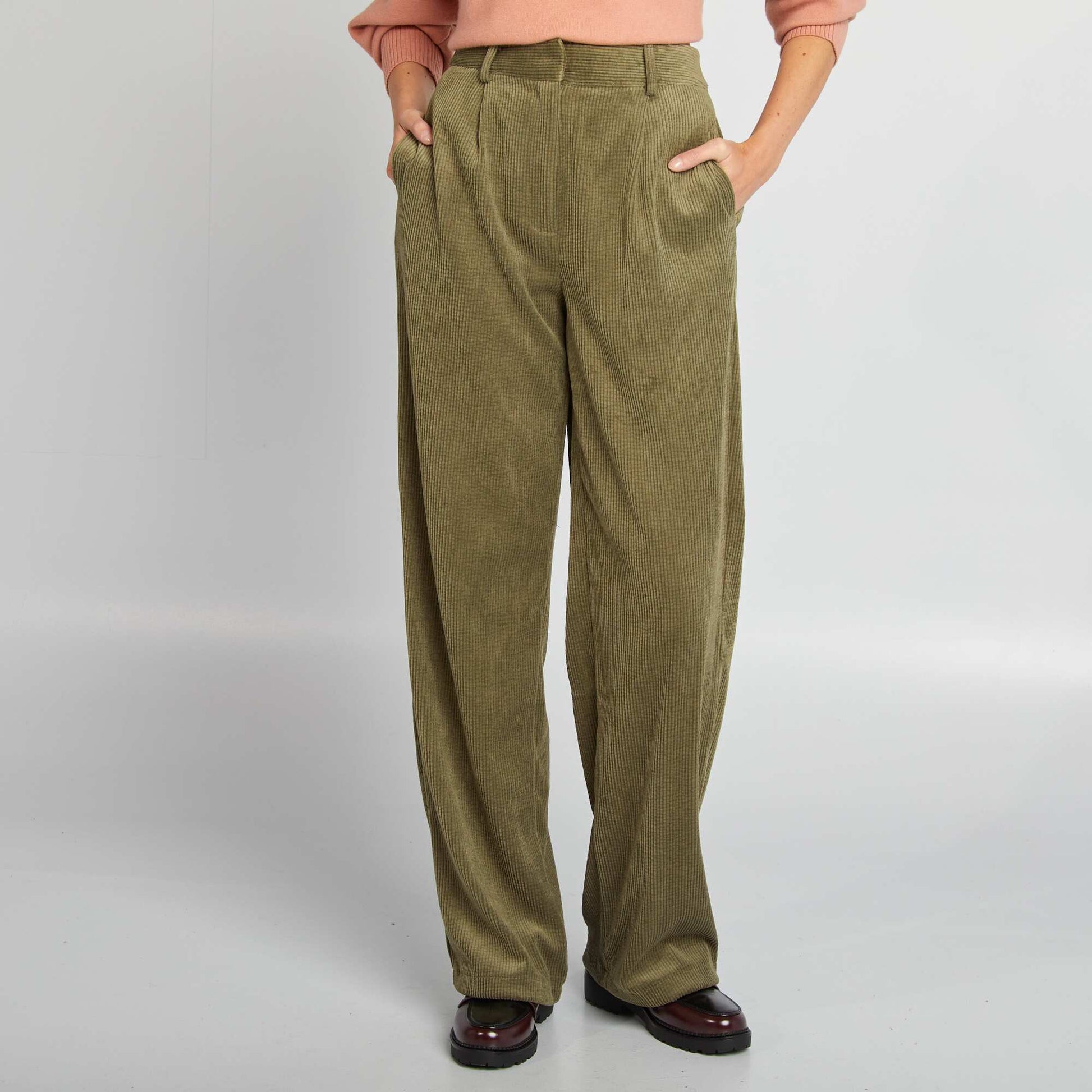 Pantalon large en velours Kaki