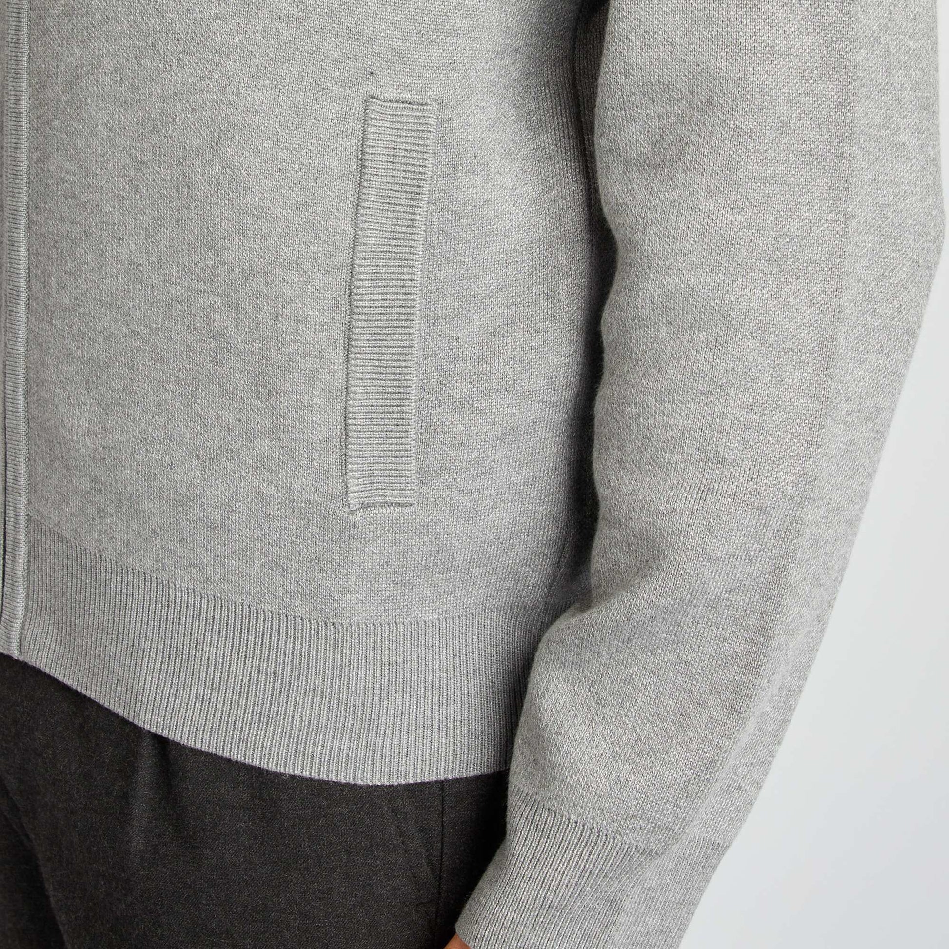 Gilet zippée en maille épaisse Gris