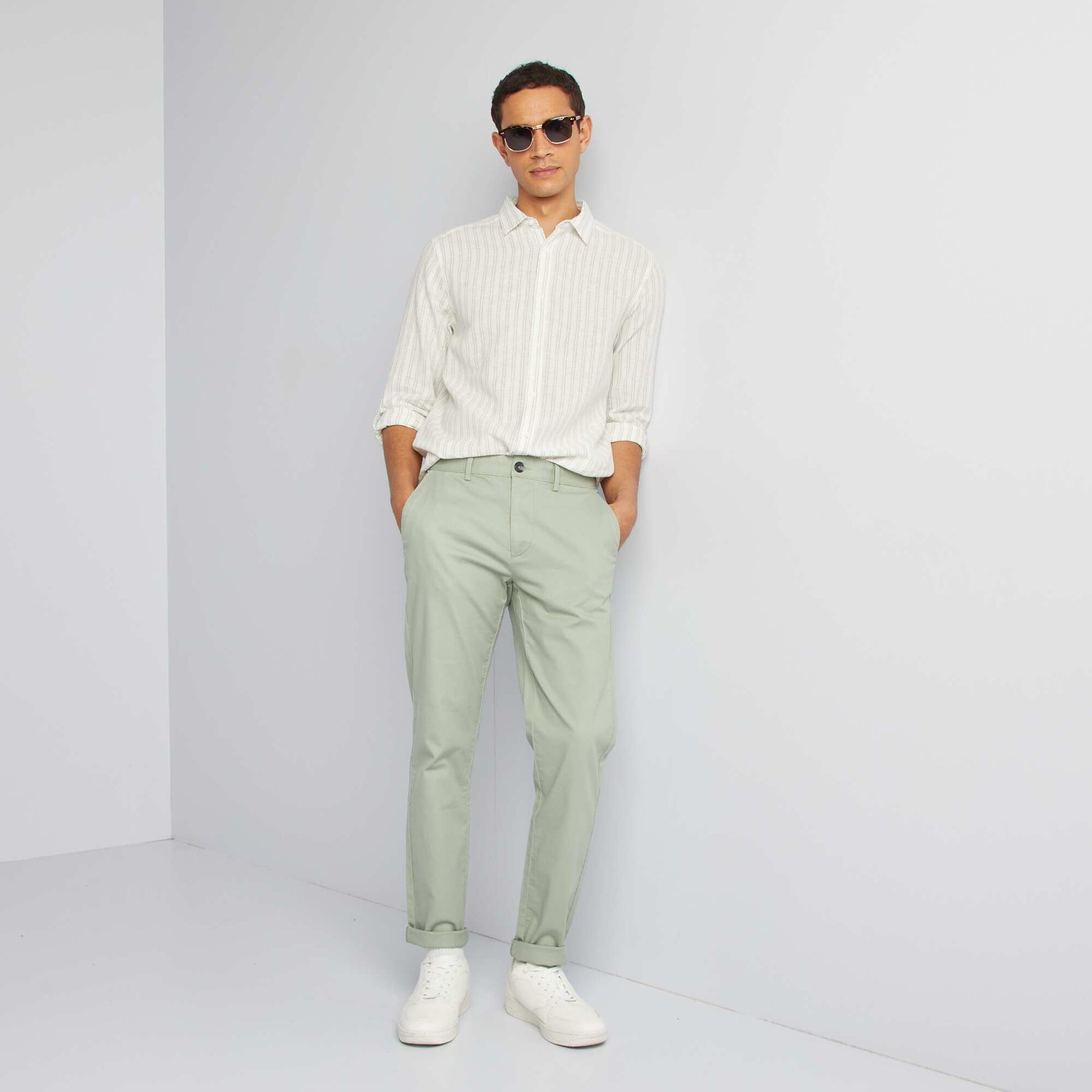 Pantalon chino VERT