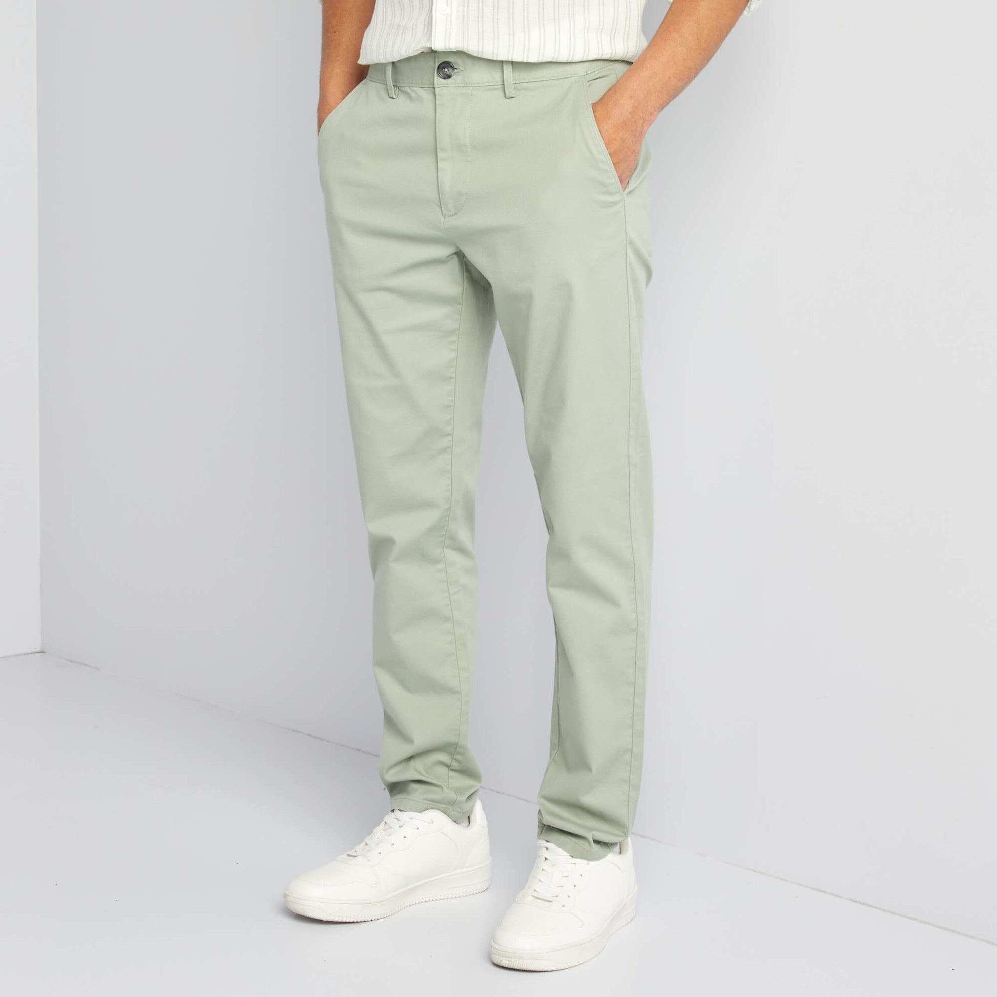 Pantalon chino VERT