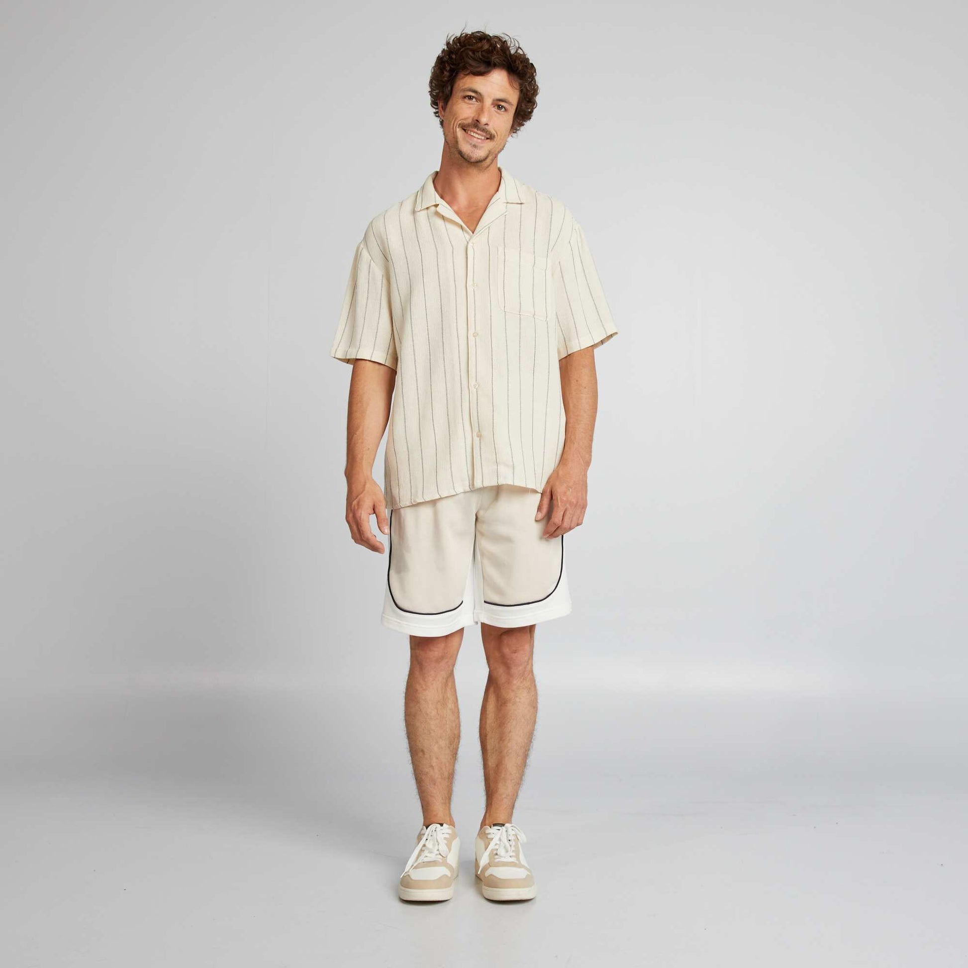 Chemise rayures et manches courtes Beige