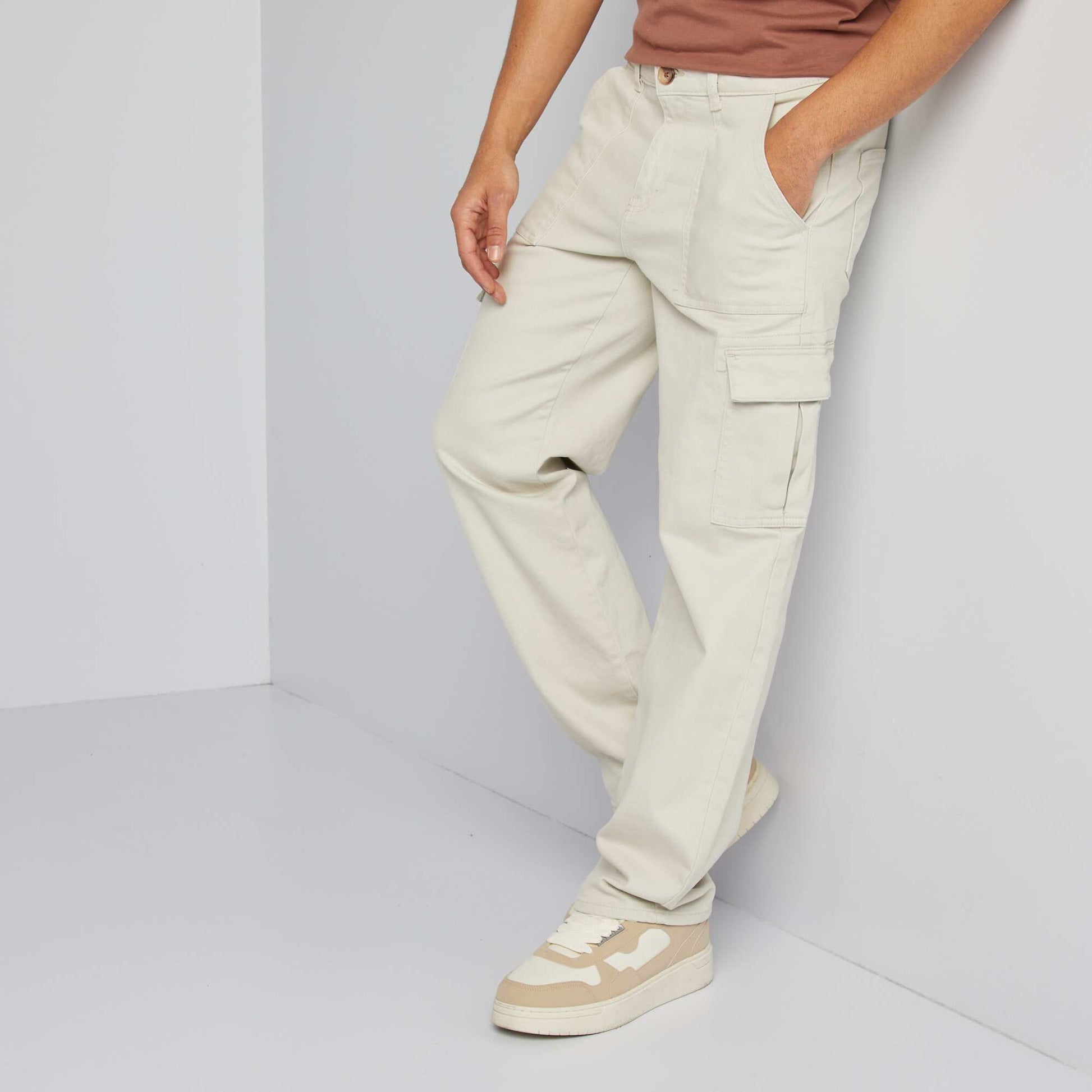 Pantalon multipoches coupe large GRIS