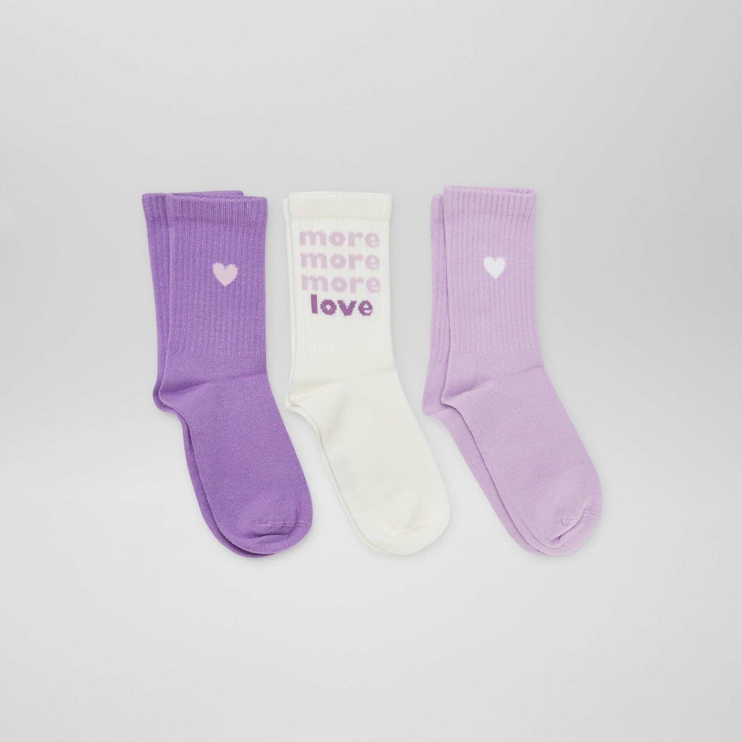 Lot de 3 paires de chaussettes fantaisies de type sport Violet