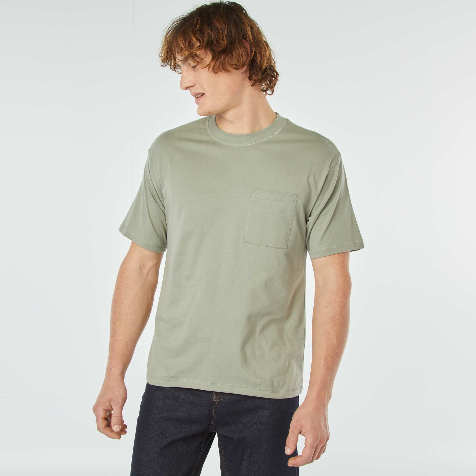 T-shirt uni avec poche poitrine VERT